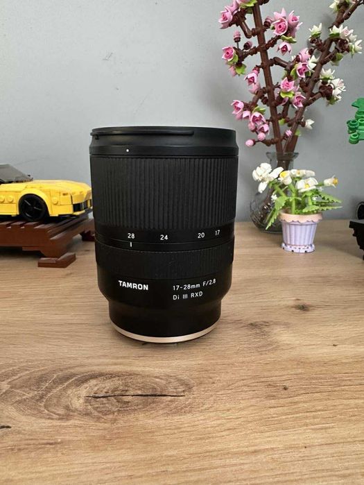 Tamron 17-28mm f/2.8 Di III RXD SONY E