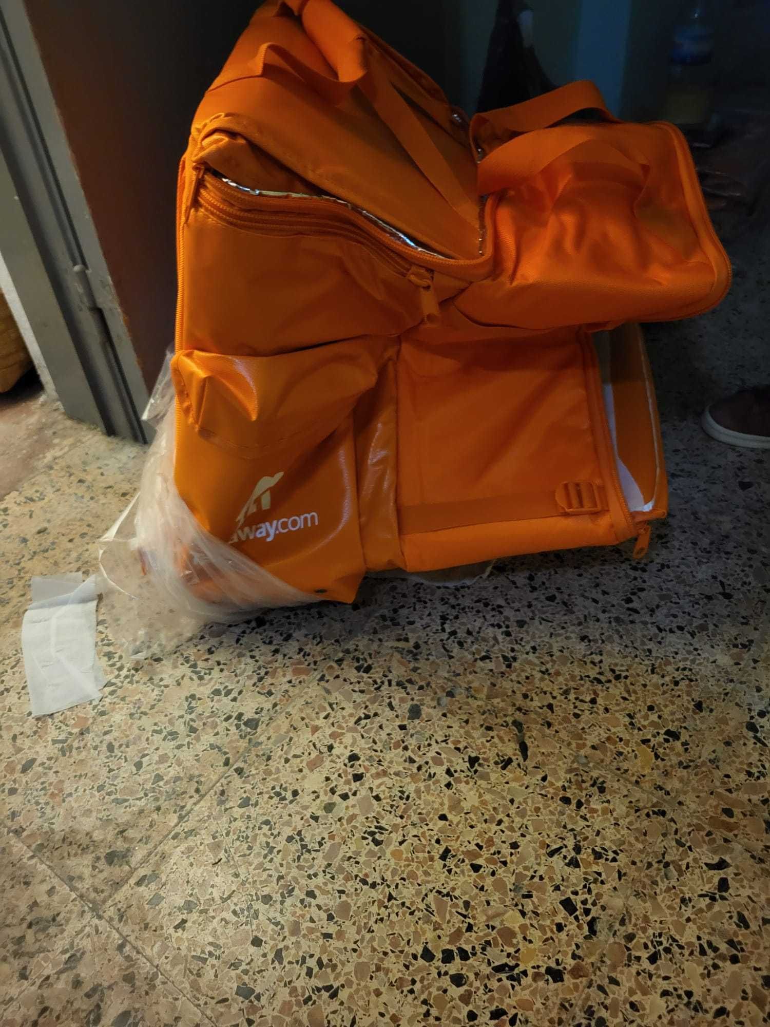 Mochila térmica para entregas NOVA (dentro do plástico, nunca usada)