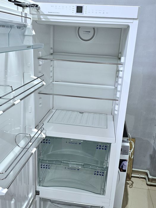 Холодильник Liebherr скло! Топ модель