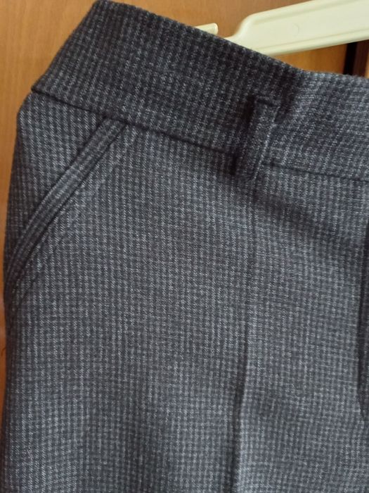 Брюки жіночі, нові, сірі р.50-52. Тепла тканина