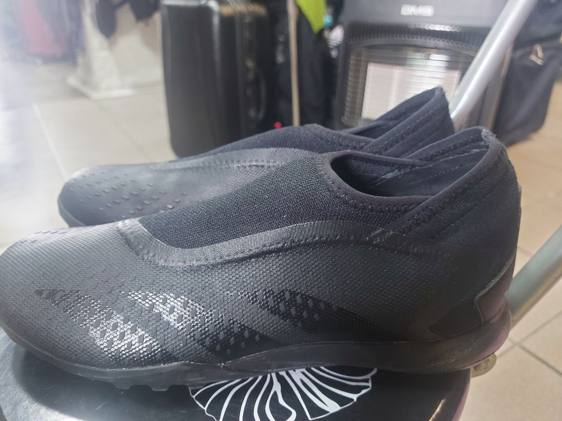 Сороконіжки Adidas Predator Accuracy.3 LL TF GW4644.