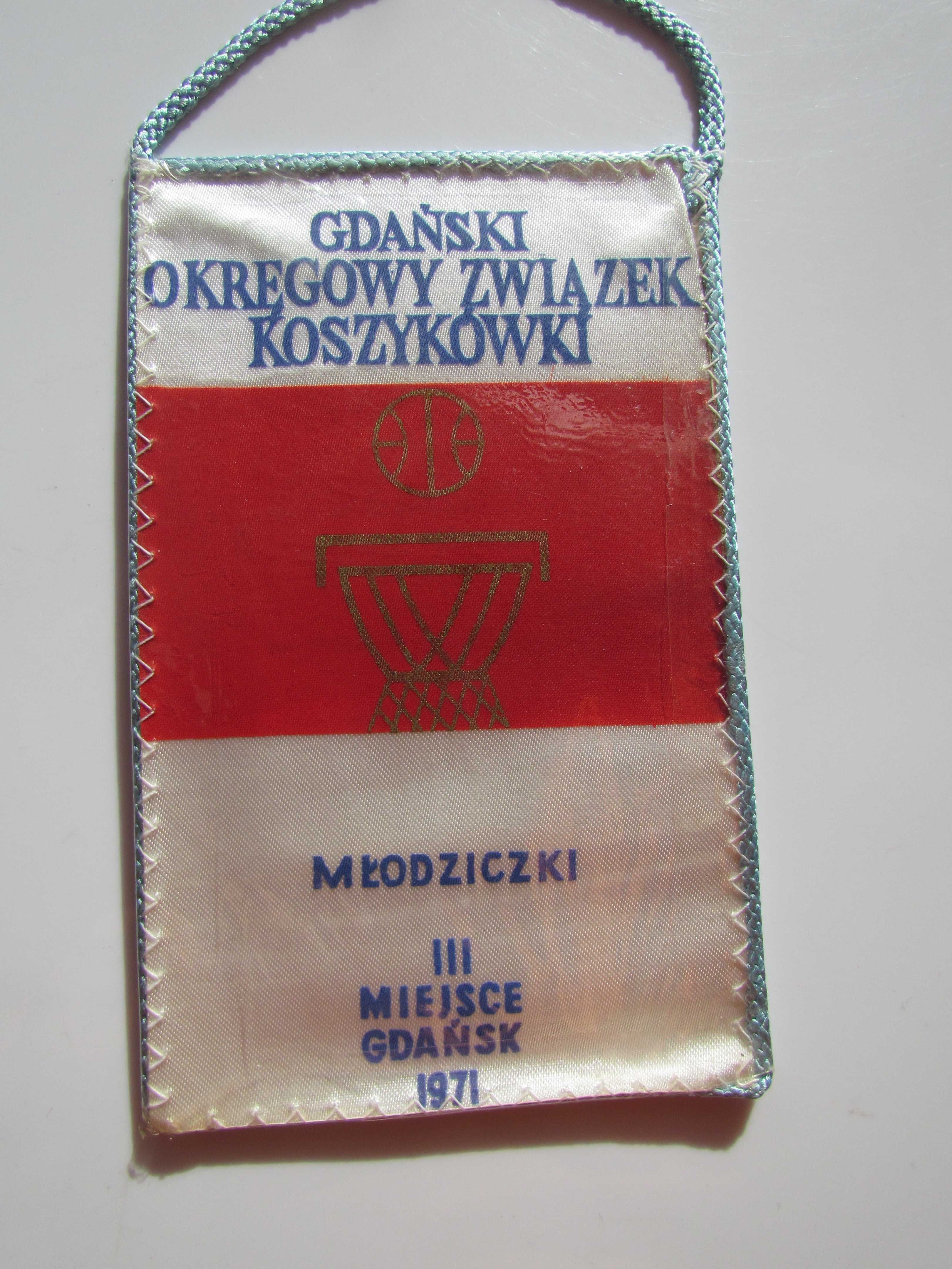 Proporczyk 25 lat GOZKosz Gdańsk koszykówka III miejsce 1971