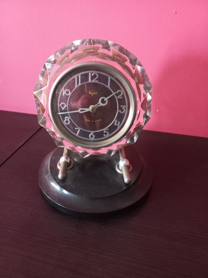 Stary zegar MAJAK USSR kominkowy Vintage