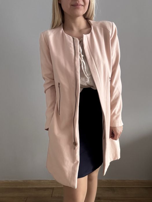 Wiosenny płaszczyk Stradivarius