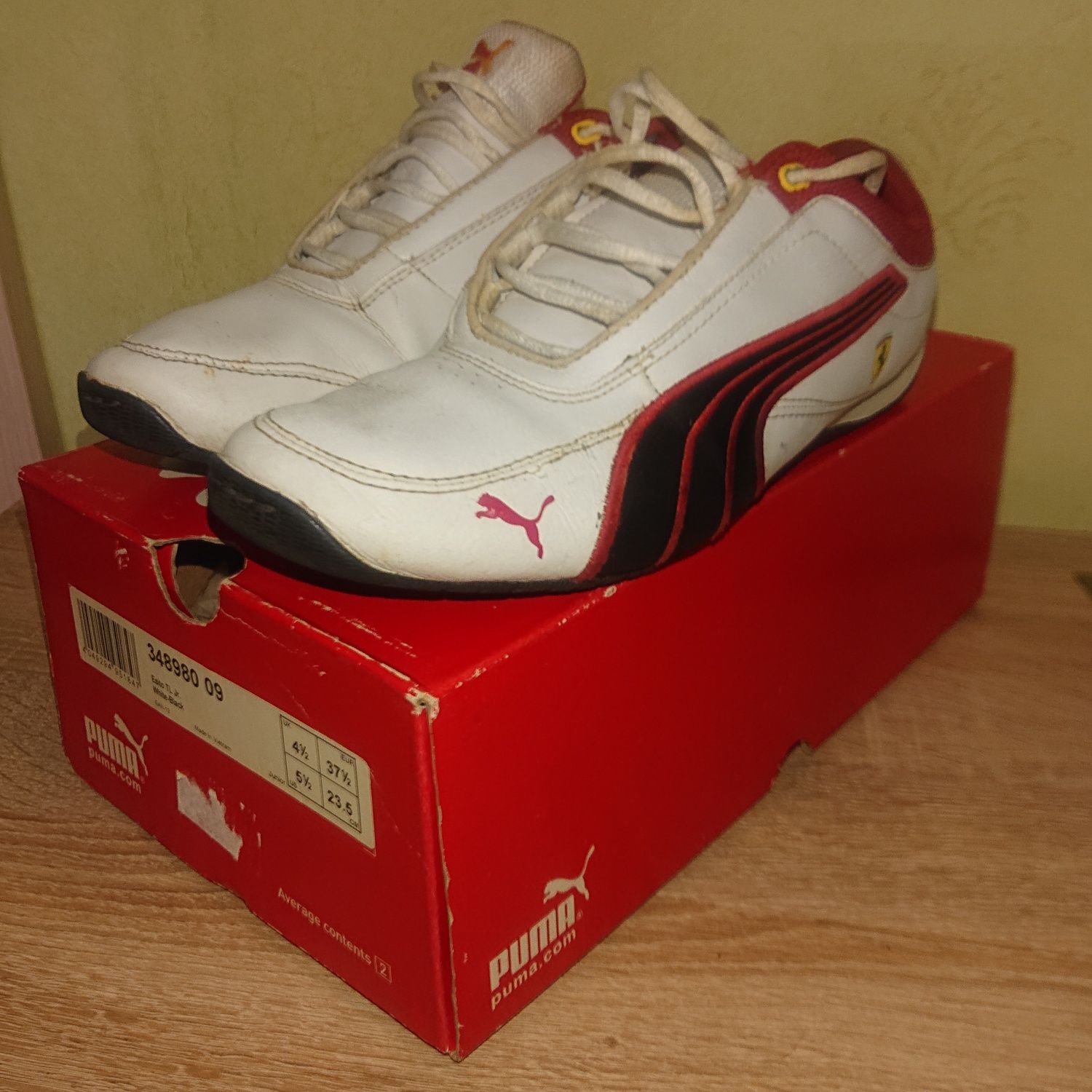 Продам кроссовки Puma Ferrari 37,5 размер