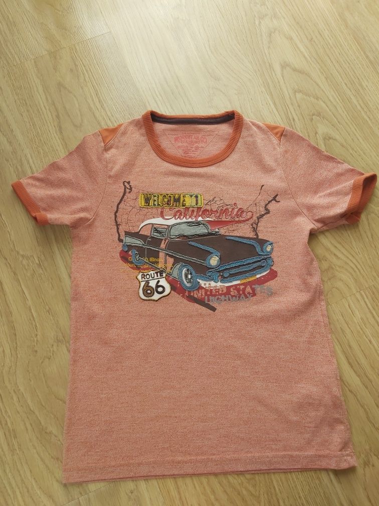 Sprzedam T-shirt 128 cm