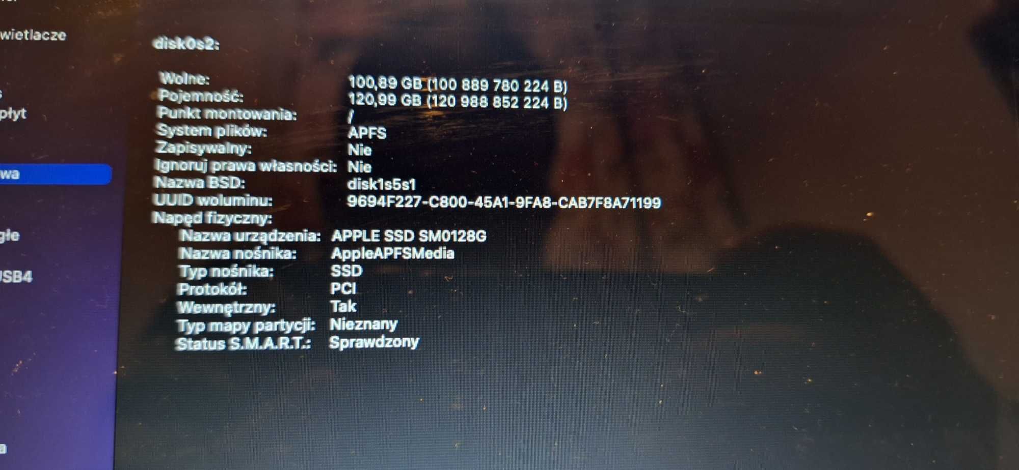 MacBook air 13.3" a1466