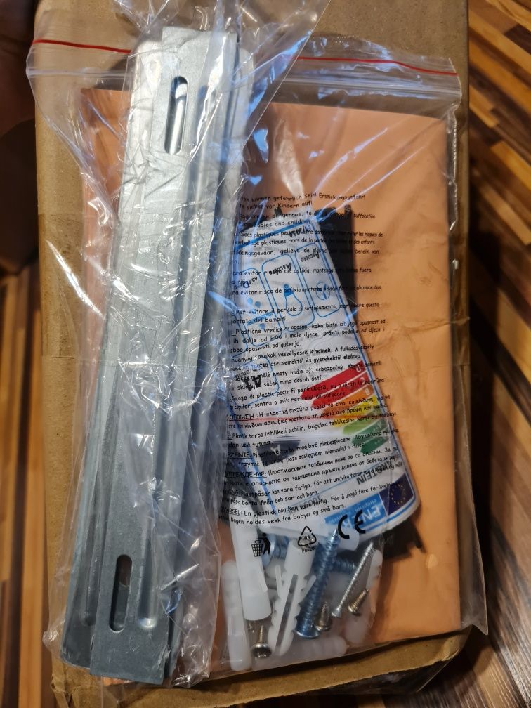 Nowy okap kuchenny klerstein 90 cm oświetlenie led całkowicie nowy.
