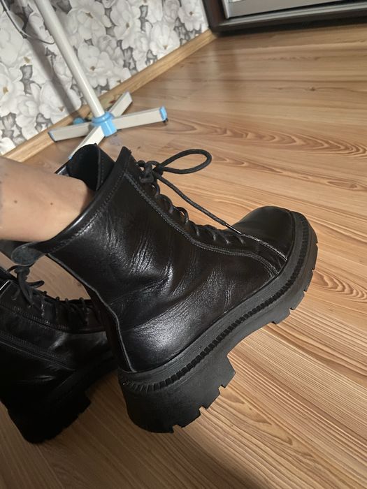 Ботинки 39 р шкіряні