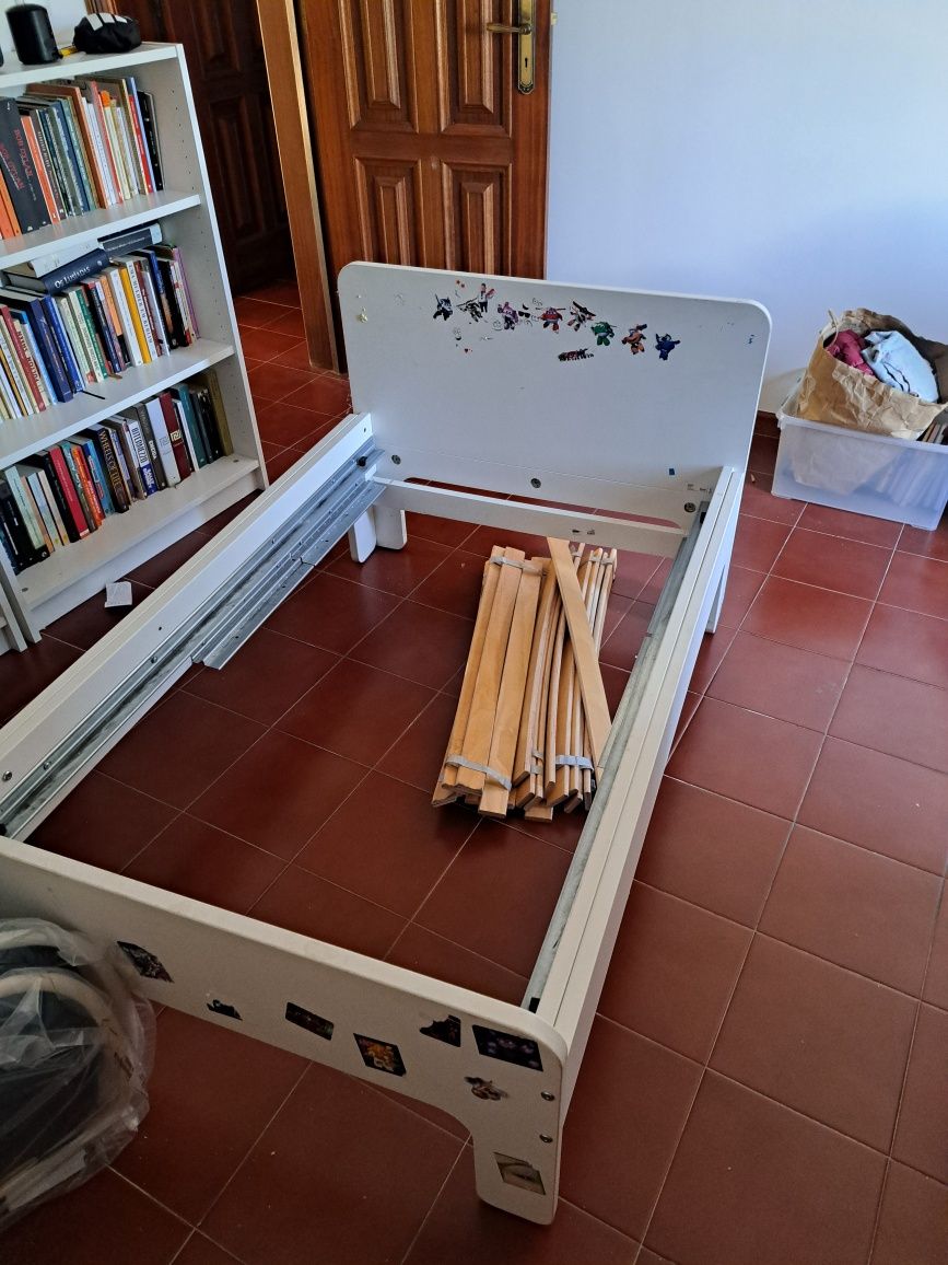 Cama criança ikea com estrado
