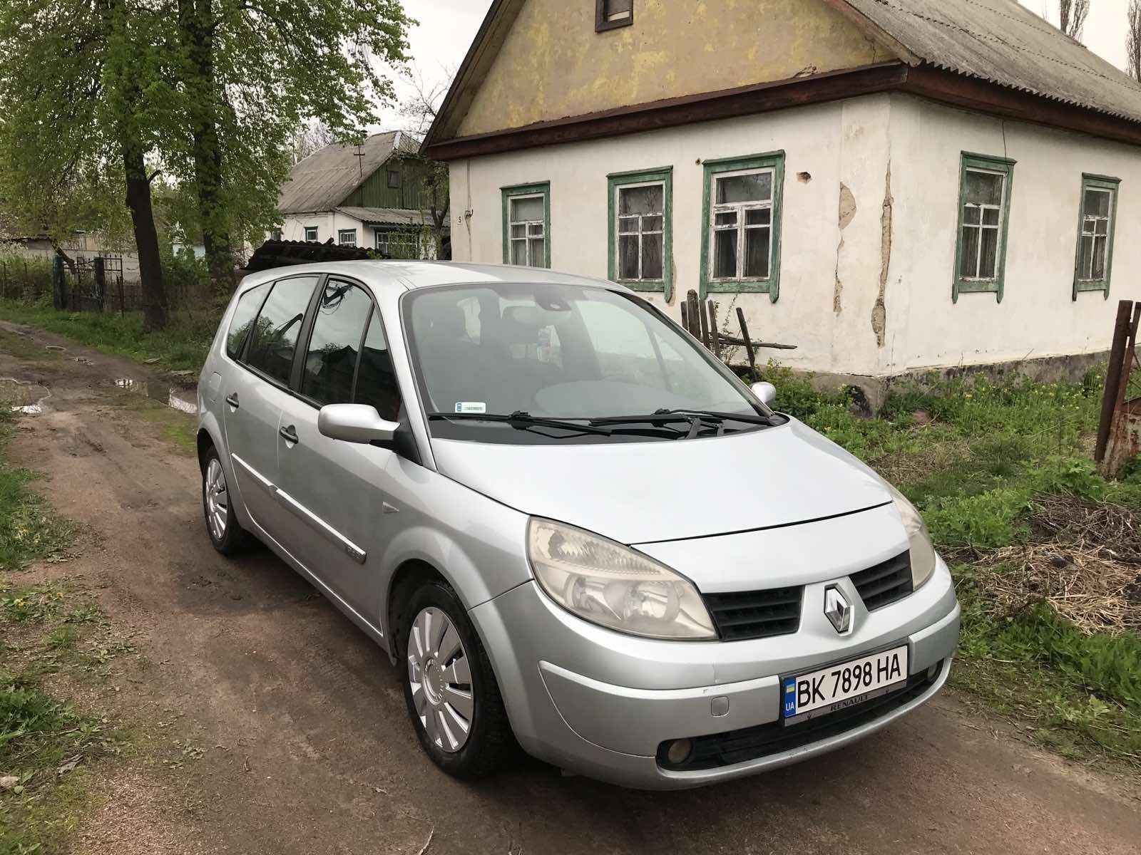 Продам чудовий сімейний 7-містний авто.