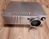 Kinowy projektor Panasonic PT-AE700E