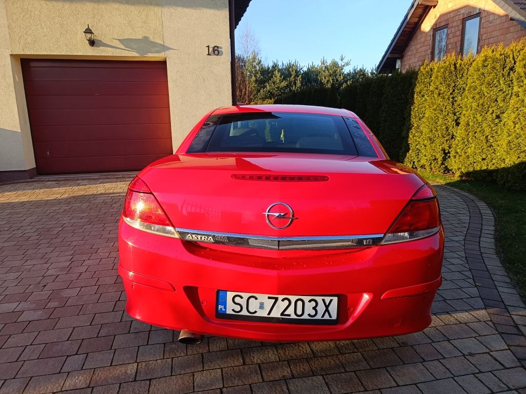 Opel Astra H 1.8 benzyna kabriolet 2008r