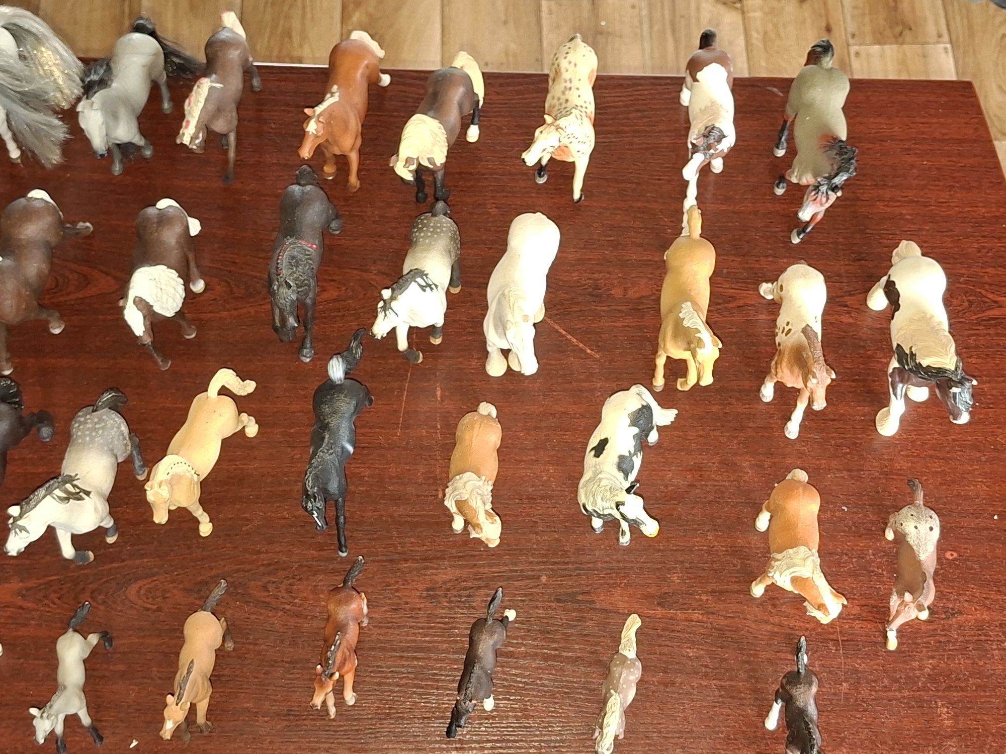 Koniki schleich, coleccta, figurki
