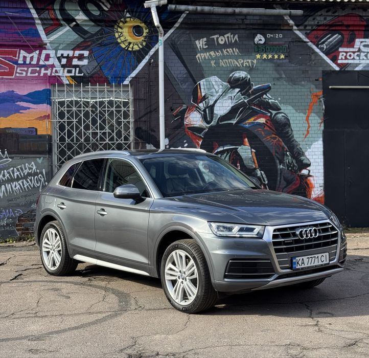 Audi Q5 Premium Plus 2019 рік