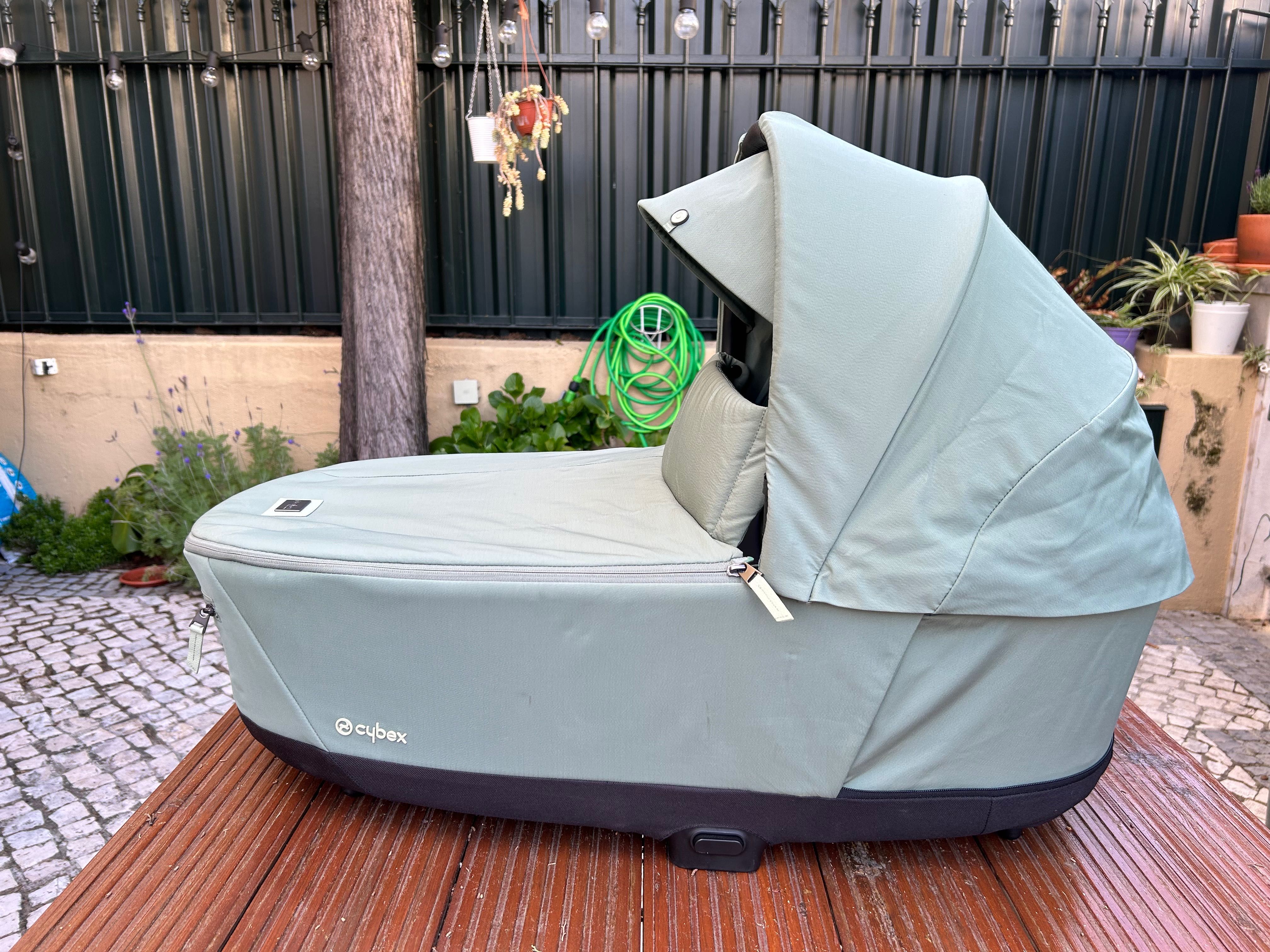 CYBEX Platinum Priam Lux Carry Cot Verde