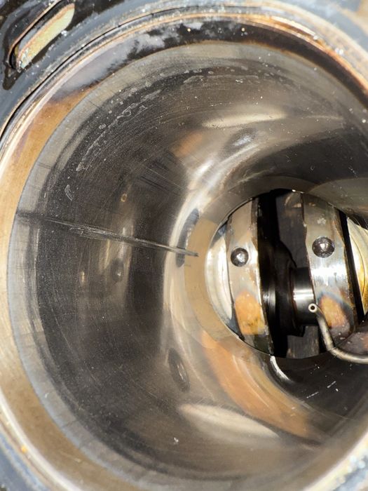 Блок двигаткля bmw m54b30 с задиром в 1 цилиндре