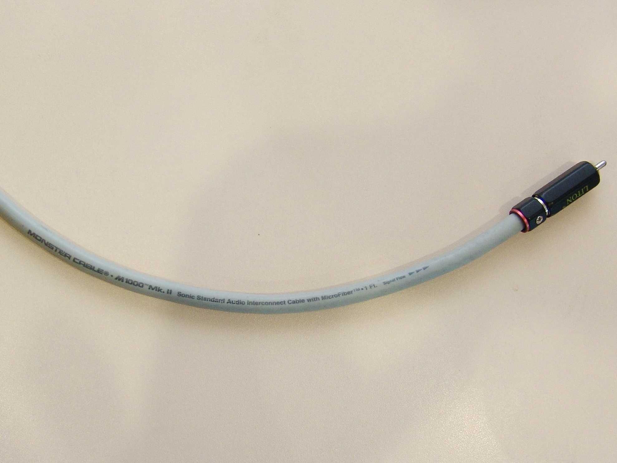 ТОП RCA межблочный кабель Monster Cable MSeries, Interlink Reference 2