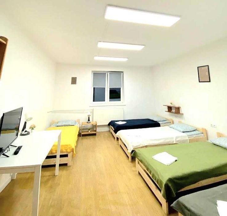 Pokój 5 os. z łazienką- nowy Hostel Warszawa Ursynów/metro Imielin