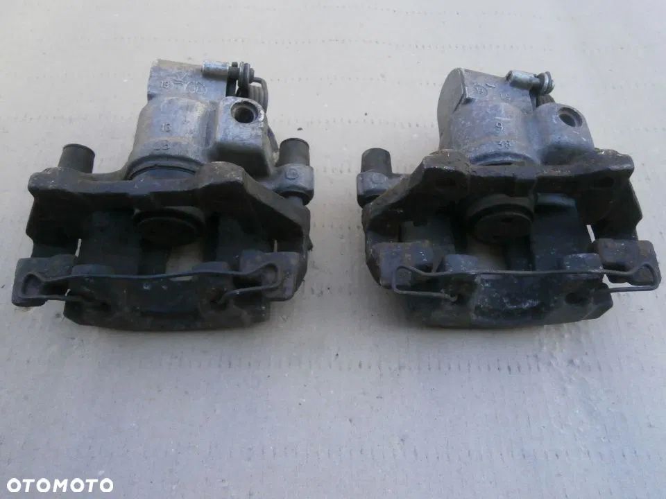 Zacisk Hamulcowy Tylny Lewy Renault Laguna II Oryginał 2,2 3,0
