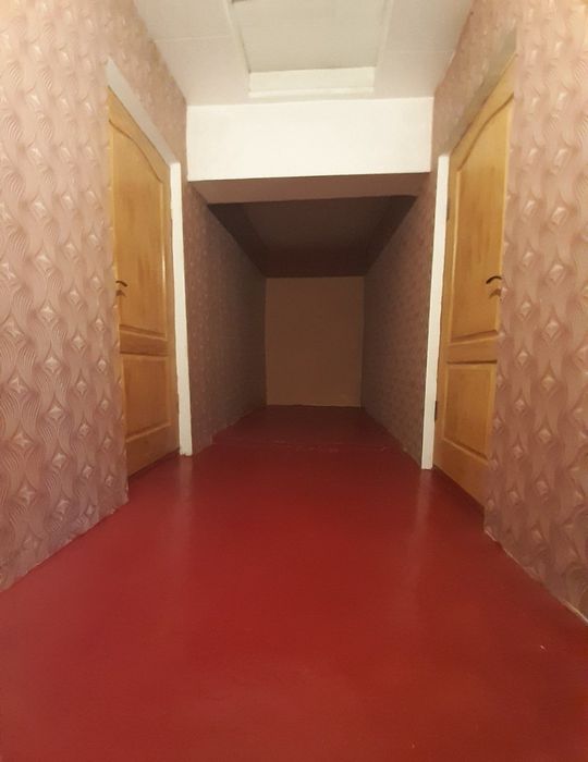 Продам будинок та 40 соток землі по ціні секції в гуртожитку