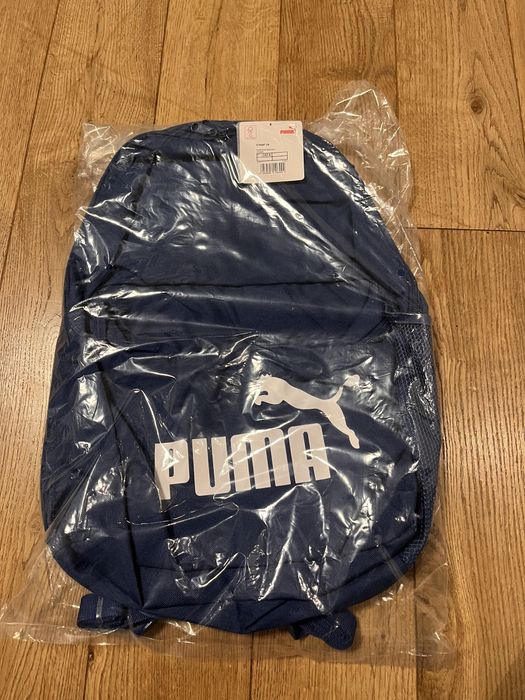 Granatowy plecak Puma