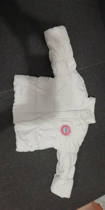 Biała kurteczka dla dziewczynki86/92