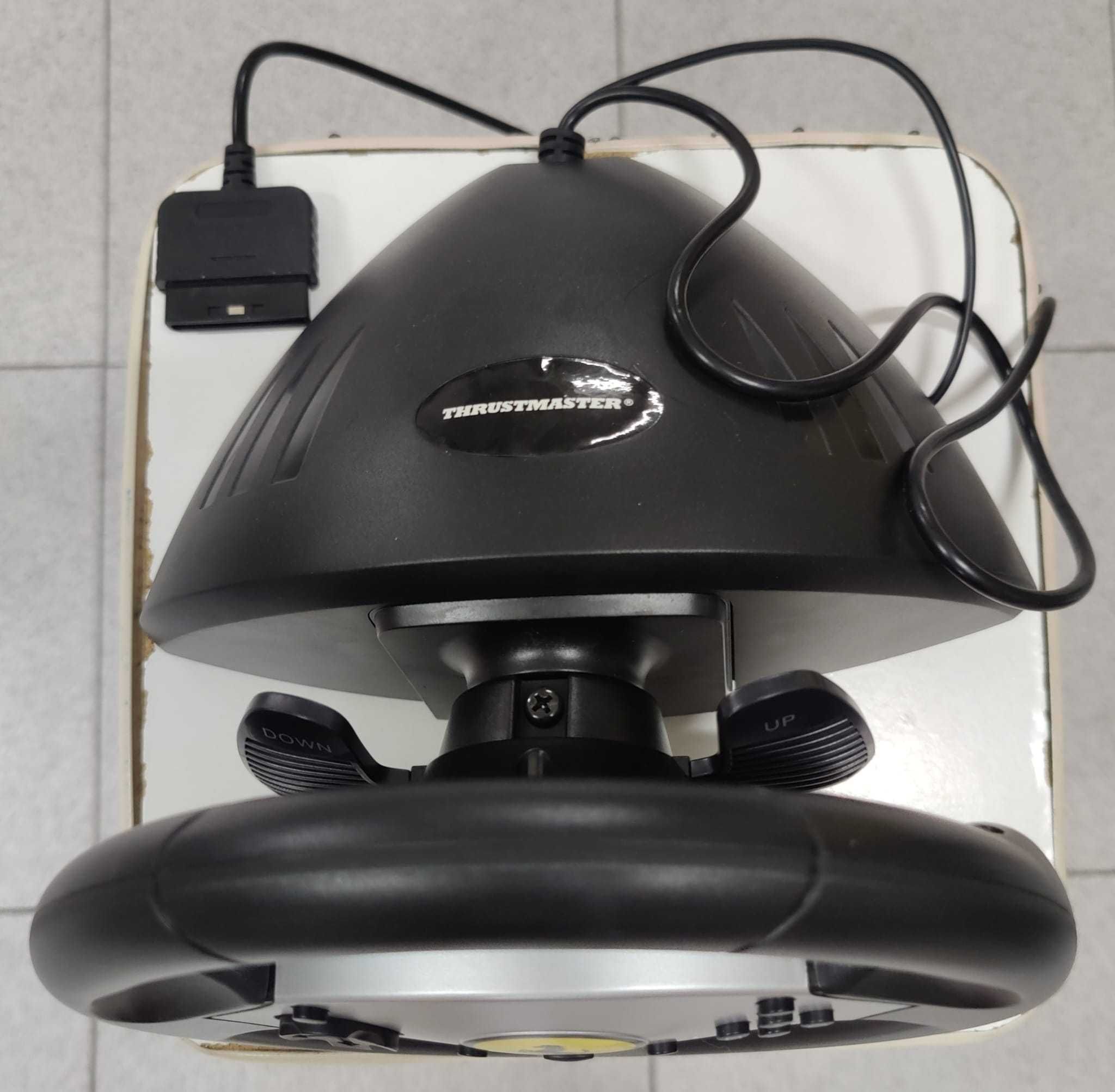 Volante Thrustmaster PS2