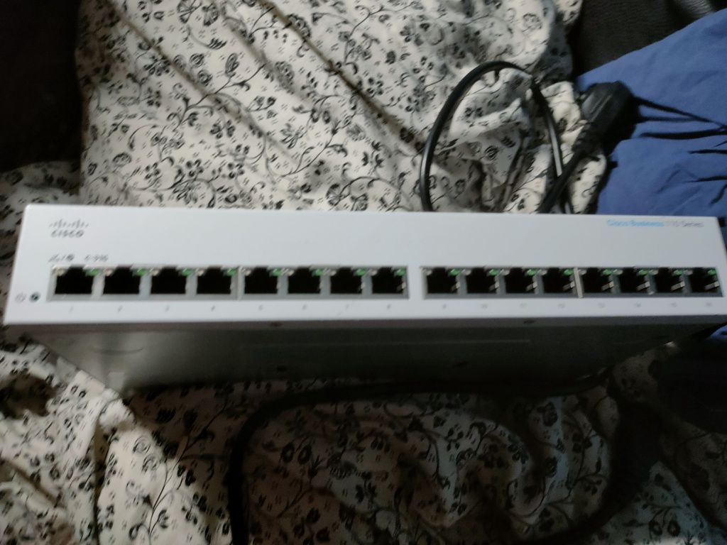 Switch Cisco CBS110-16T-EU