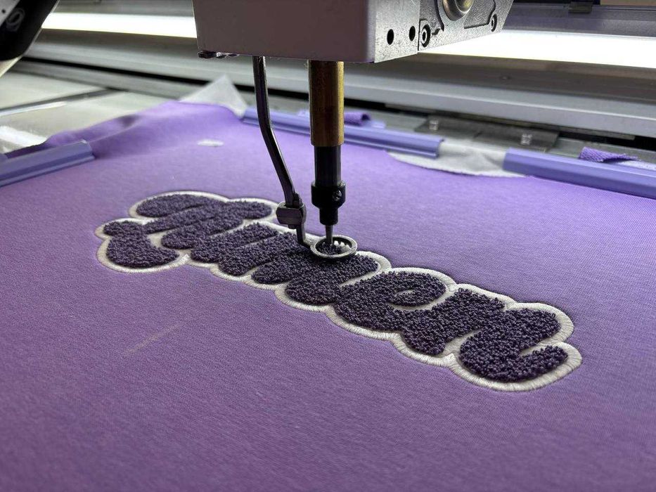 Махрова синельна вишивка на рушниках, на халатах