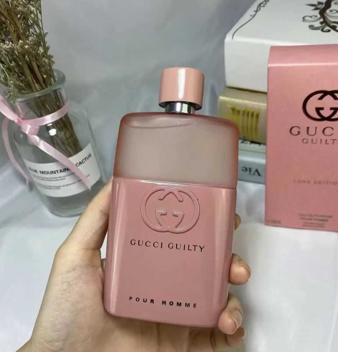 Perfumy LOVE EDITION Różowy flakon dla kobiet 90ml