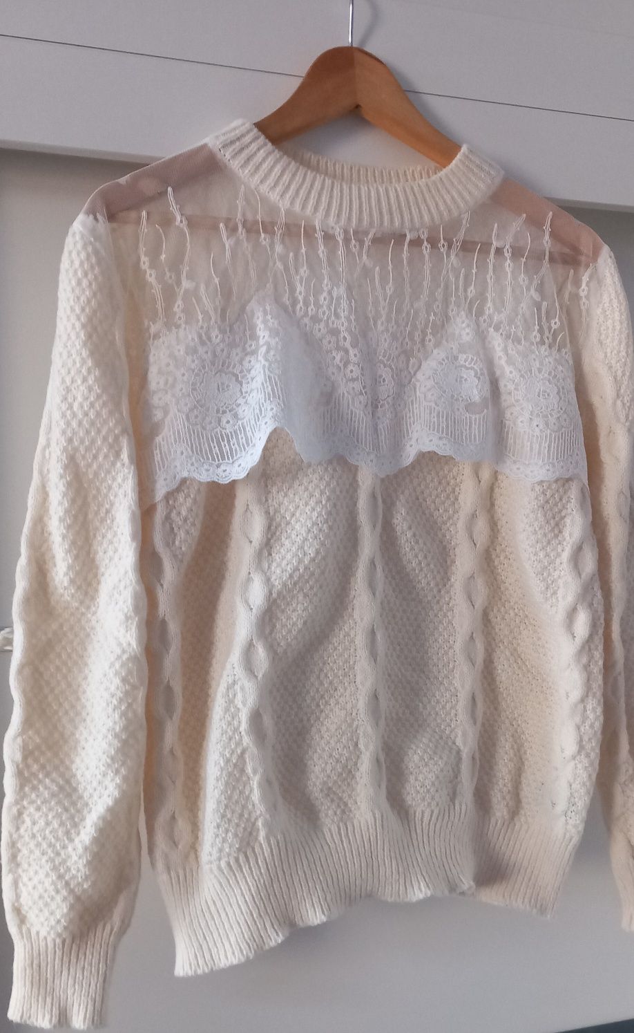 Sweter damski zimowy
