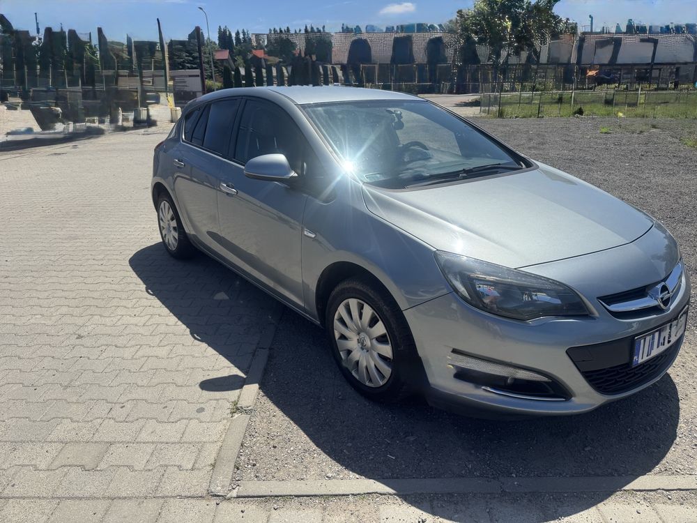 Opel Astra j 1.7 cdti 2013