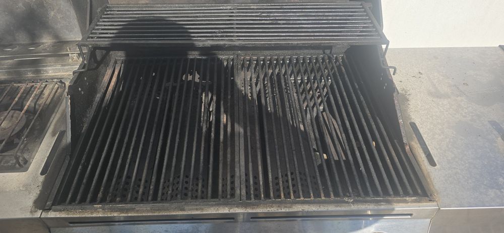 Grill gazowy charbroil zw stali nierdzewnej 5 palników