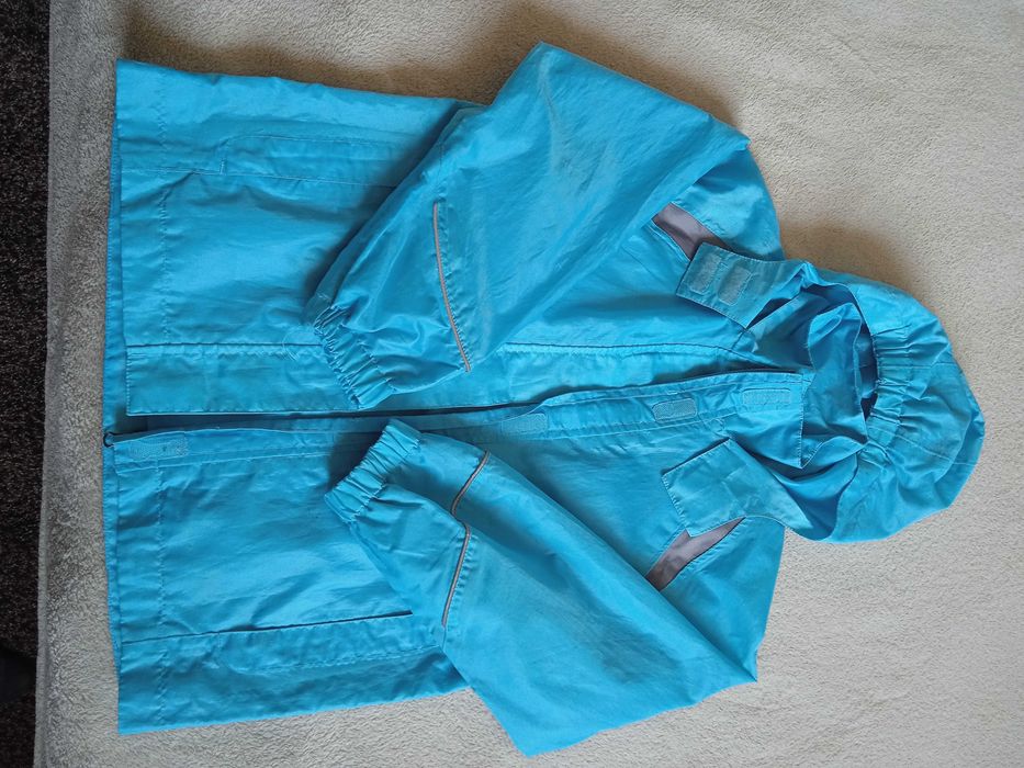 Kurtka wiatrówka dla chłopczyka