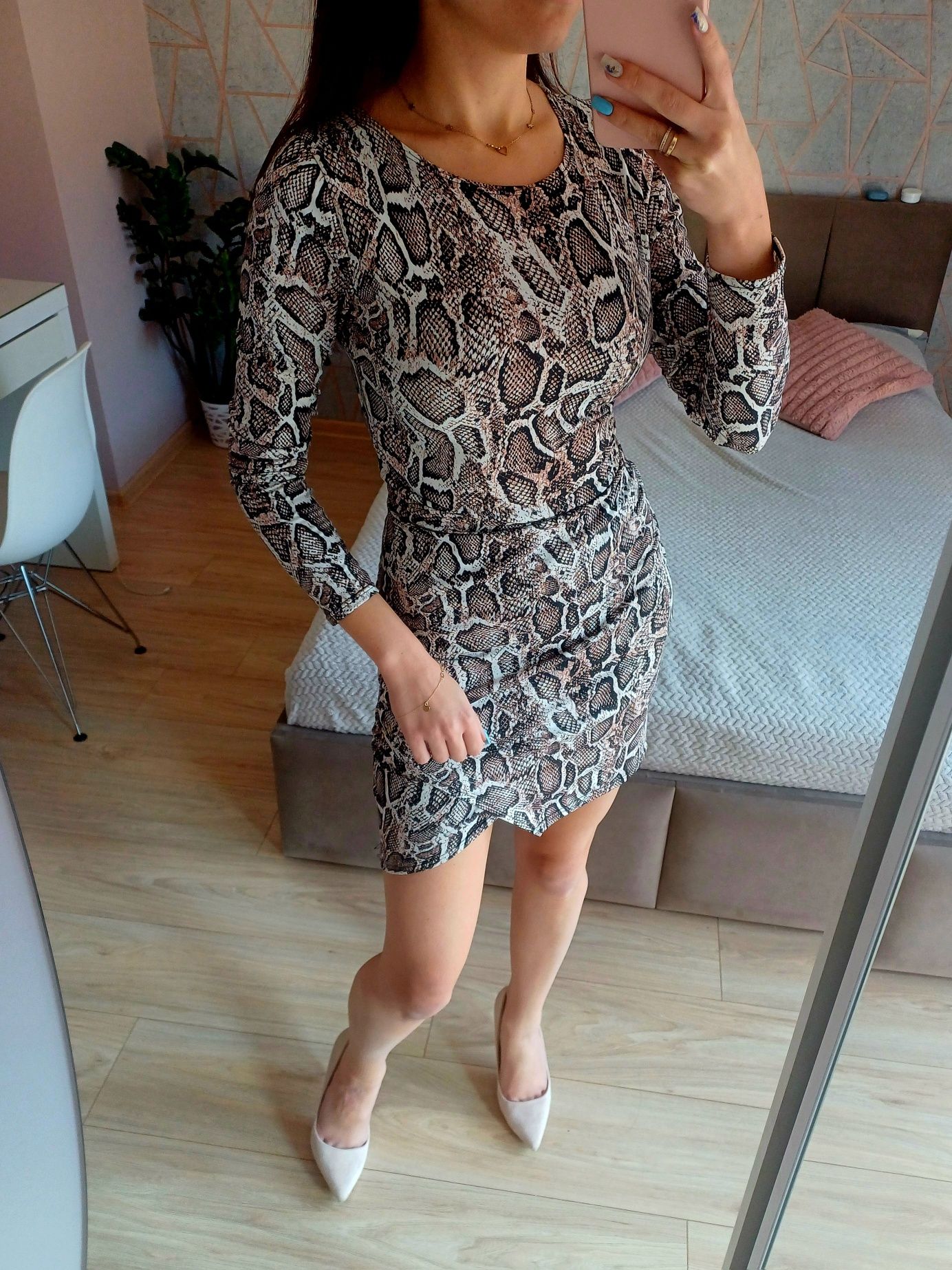 Dopasowana sukienka 34 XS w wężowy zwierzęcy motyw wzór mini sexy