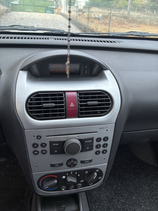 Opel corsa 1.3 CDTI ar condicionado