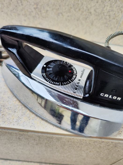 Ferro Engomar Antigo