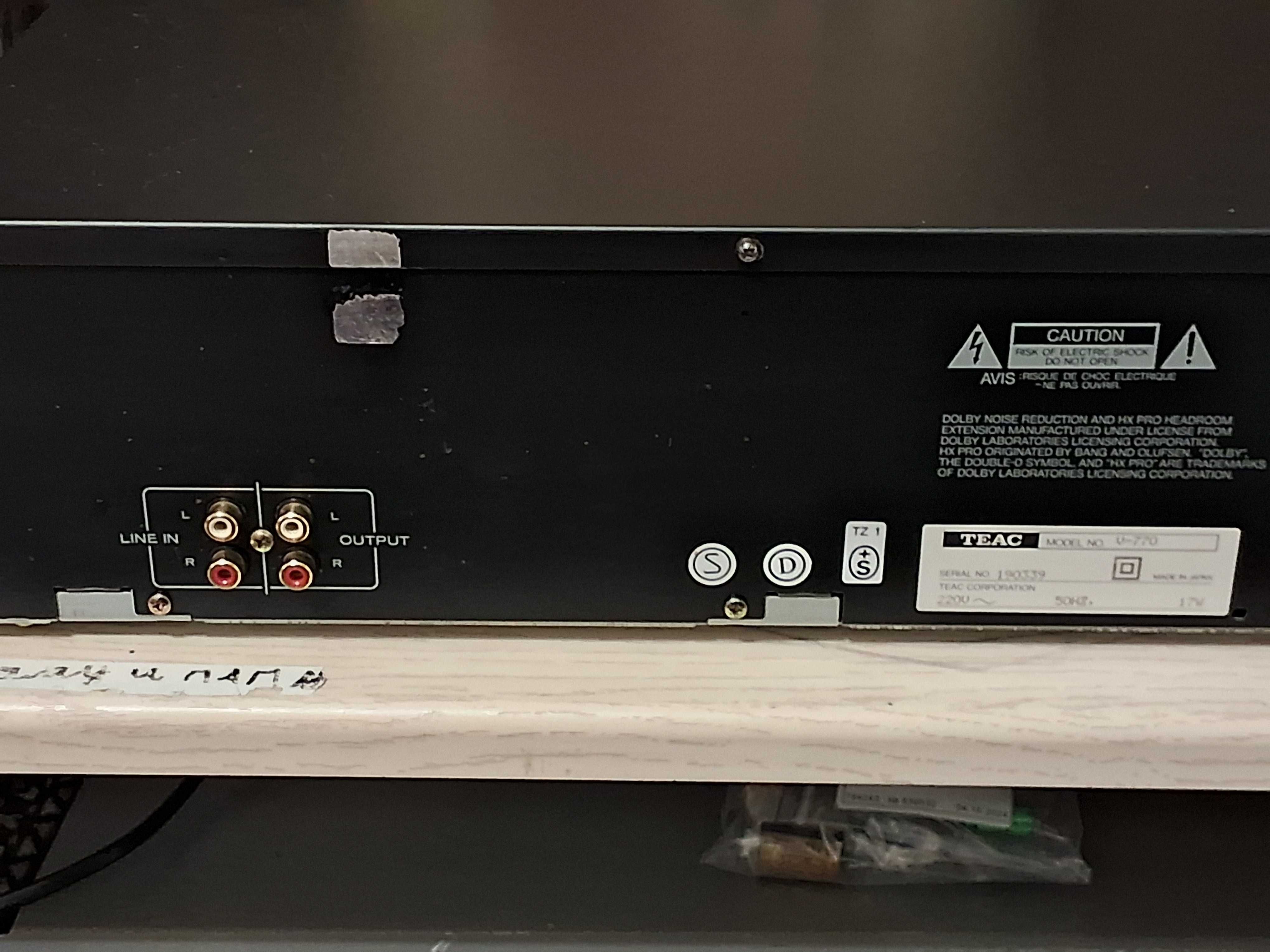 Teac V-770 касетна дека