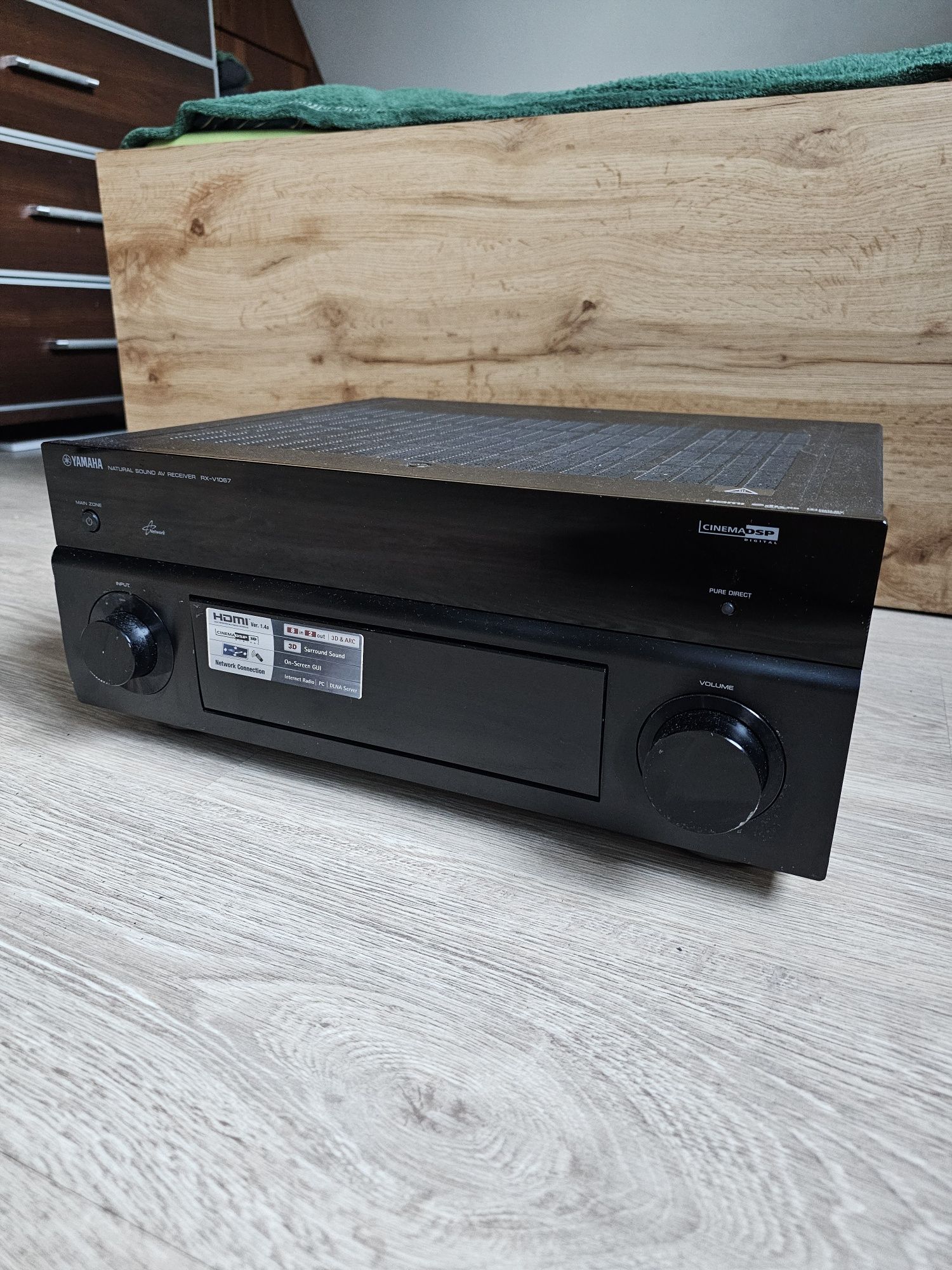 Aplituner Yamaha RX-V1067