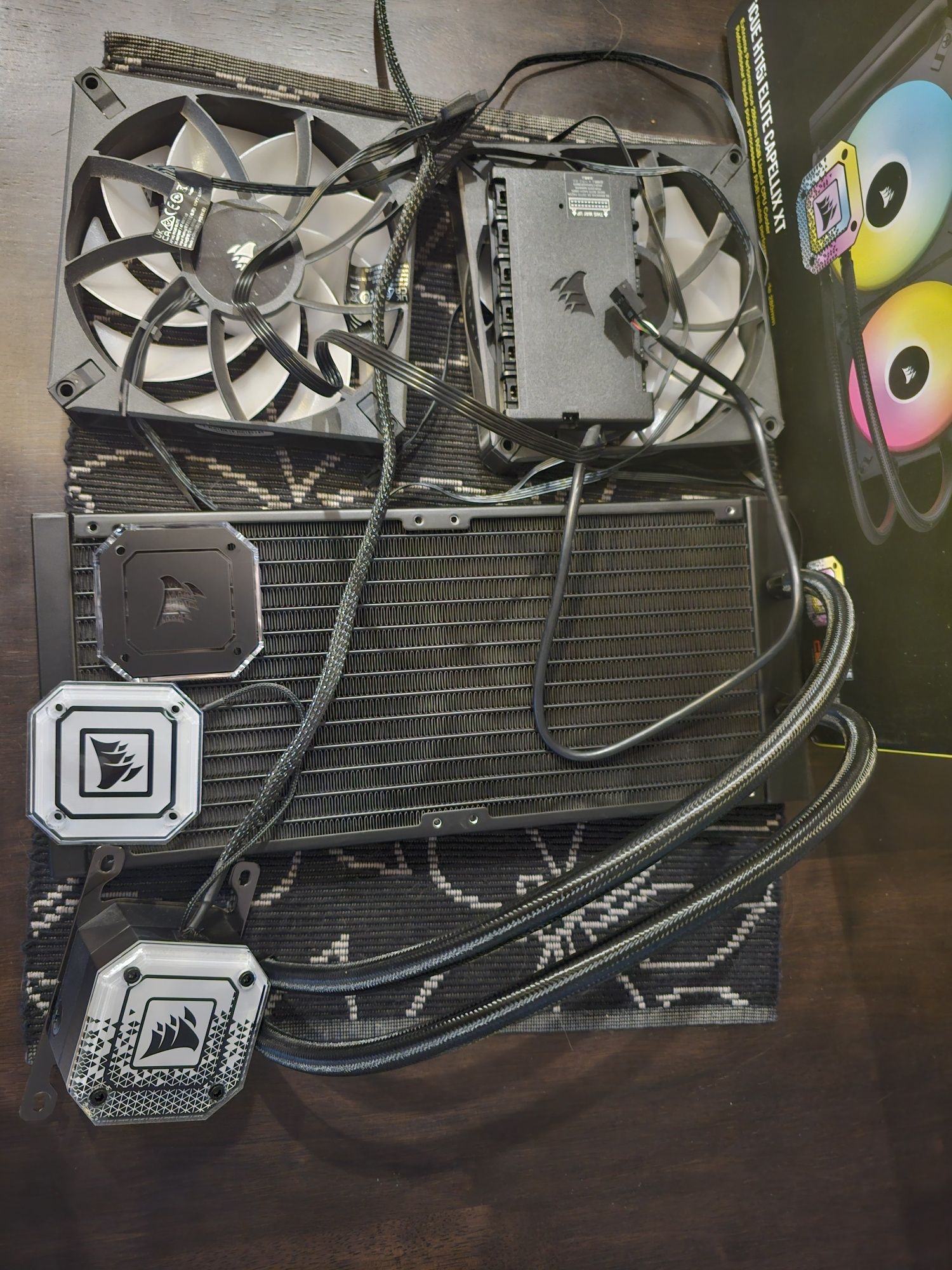 H115i Corsair iCUE Elite Capellix XT RGB 280mm 140x2