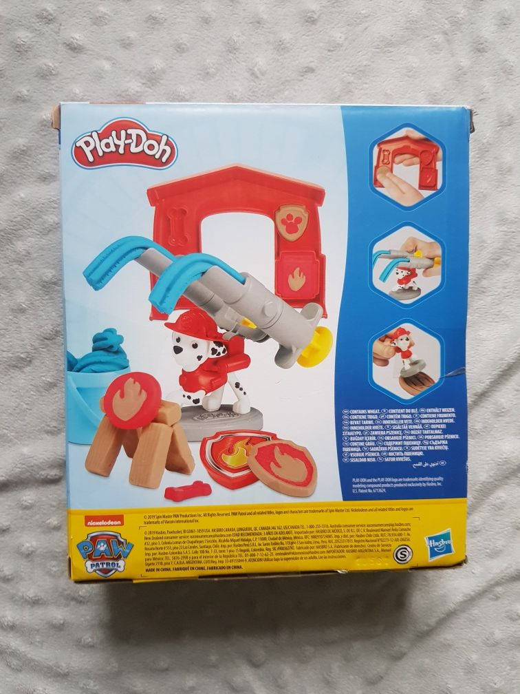Nowa ciastolina Play-Doh Psi Patrol Marhall