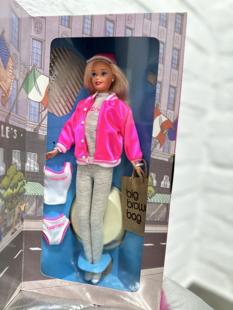 Колекційна барбі 90х лялька Barbie Bloomingdales