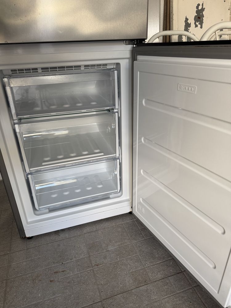Frigorifico combinado indesit cinza