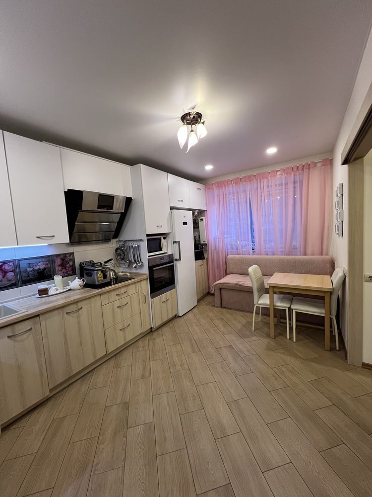 Продам 1 кімнатну квартиру в Набережний квартал