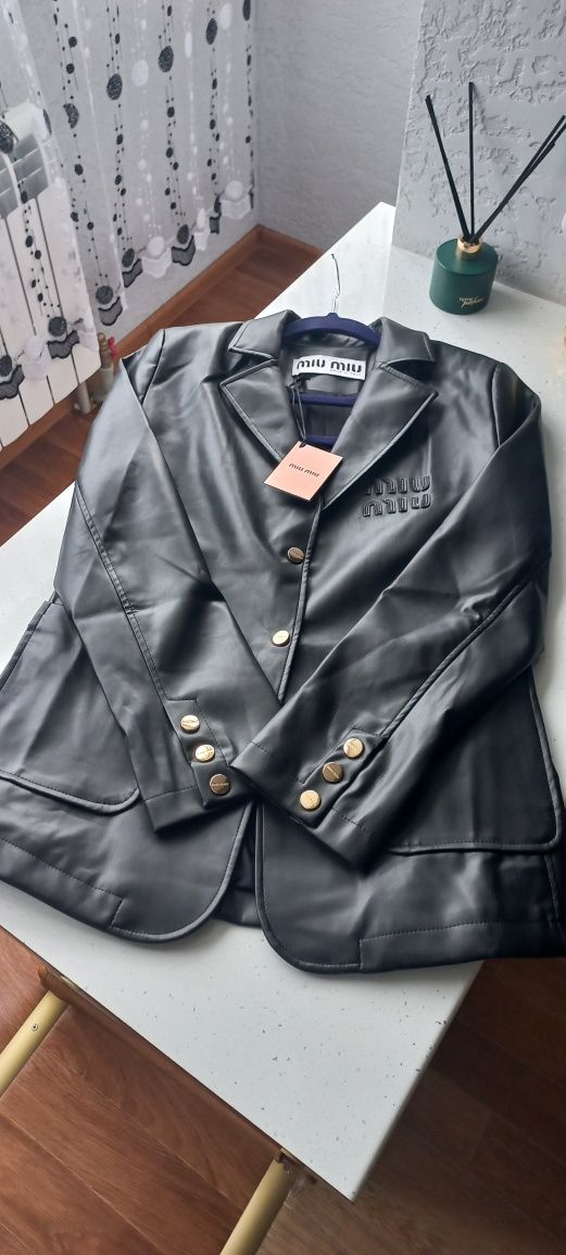 Піджак miu miu  L