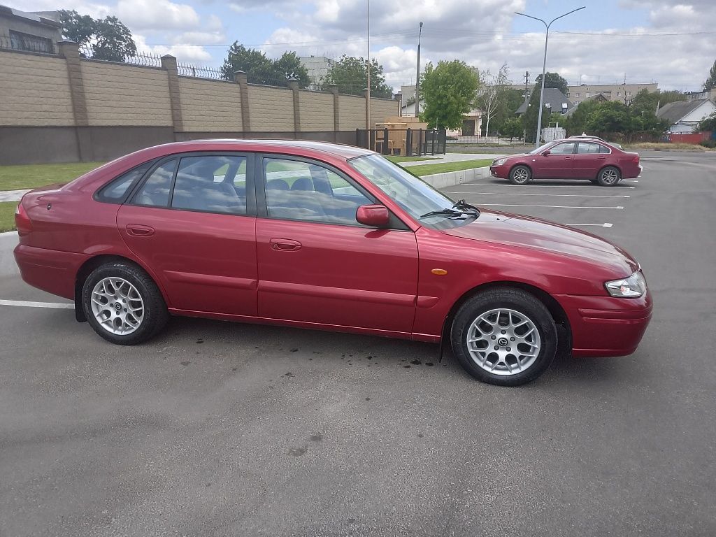 Продам Мазда 626