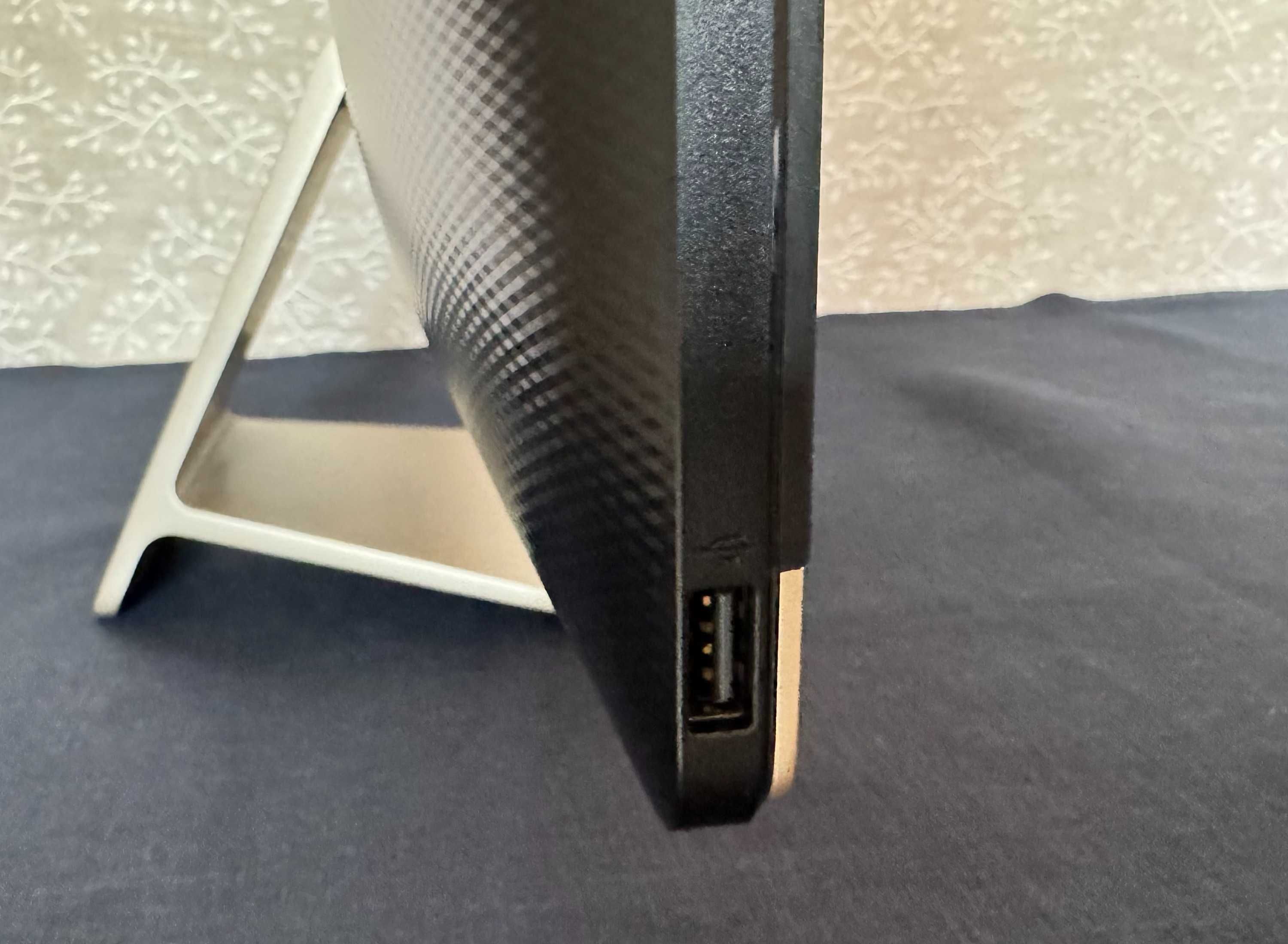 Моноблок комп'ютер Asus Vivo AiO V221 21.5" 4 GB 500 GB
