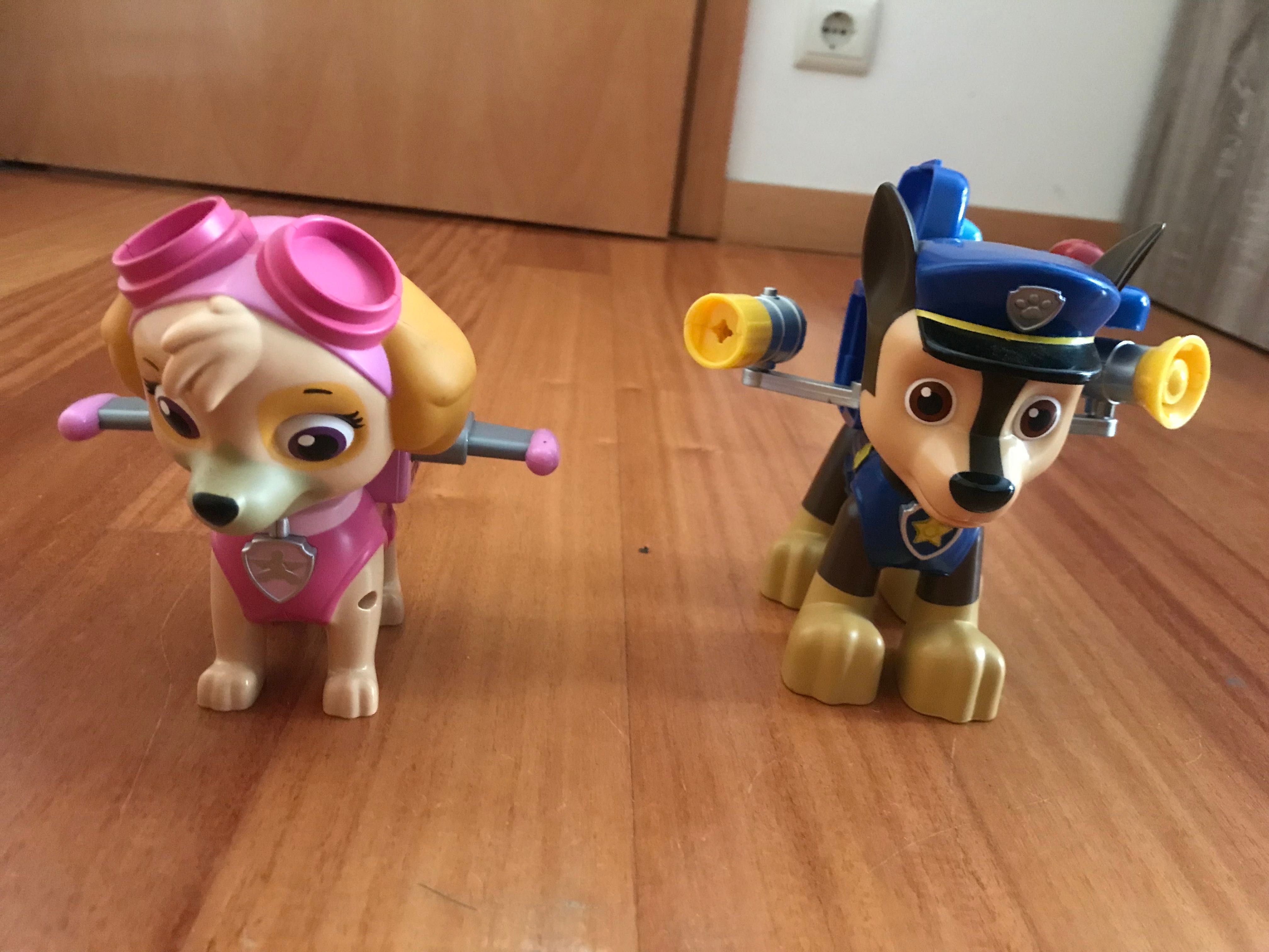 Cães de plástico- patrulha canina diversão infantil