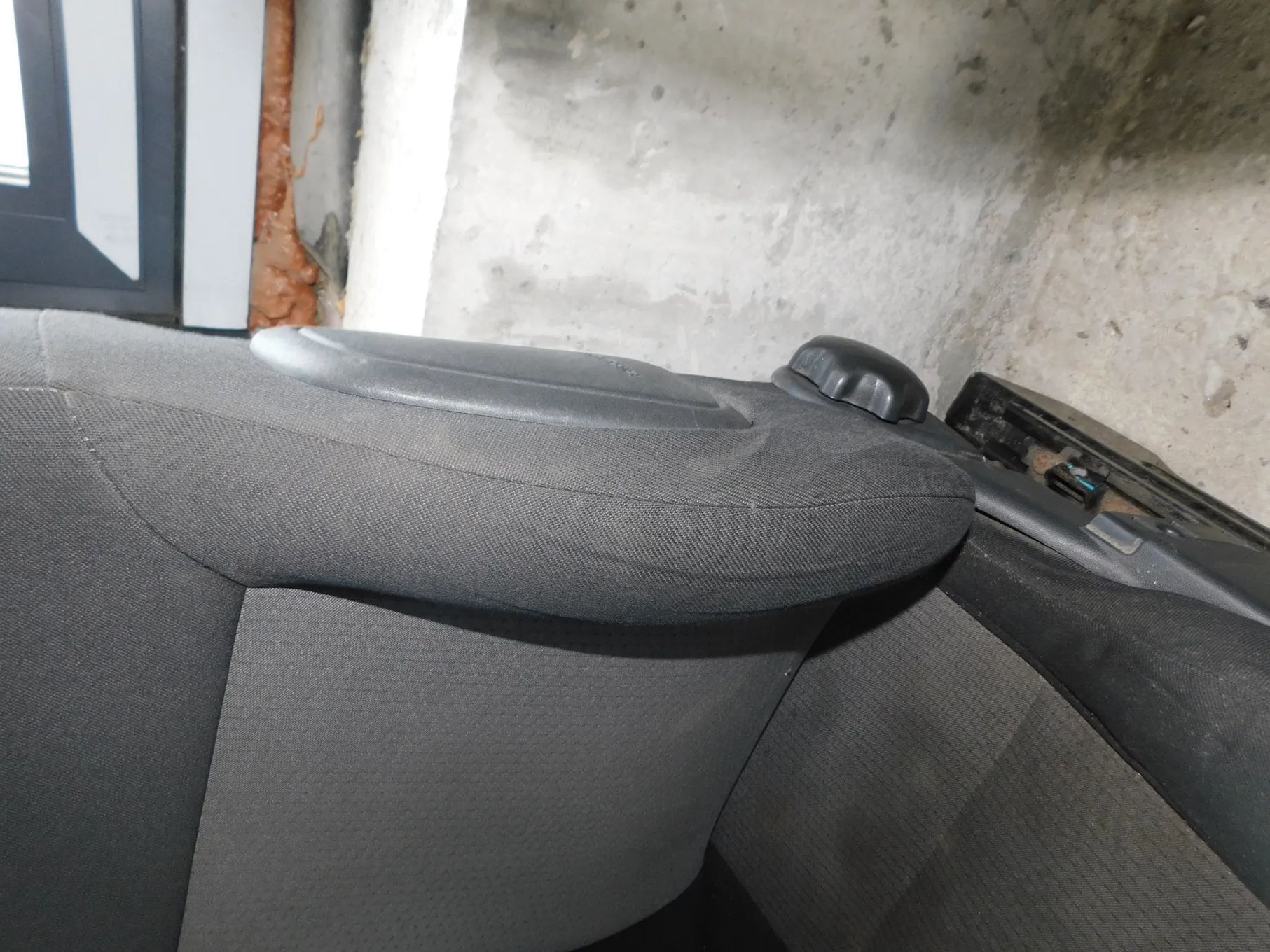 fotel lewy prawy OPEL MERIVA A podłokietnik airbag
